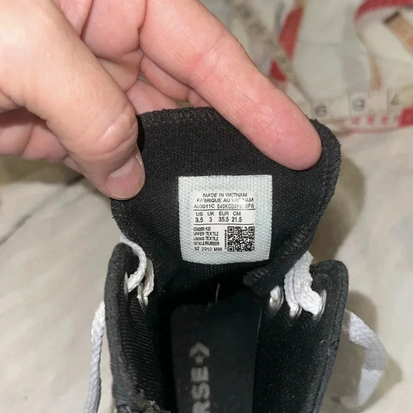 Converse high tops size 3.5 - Picture 8 of 8